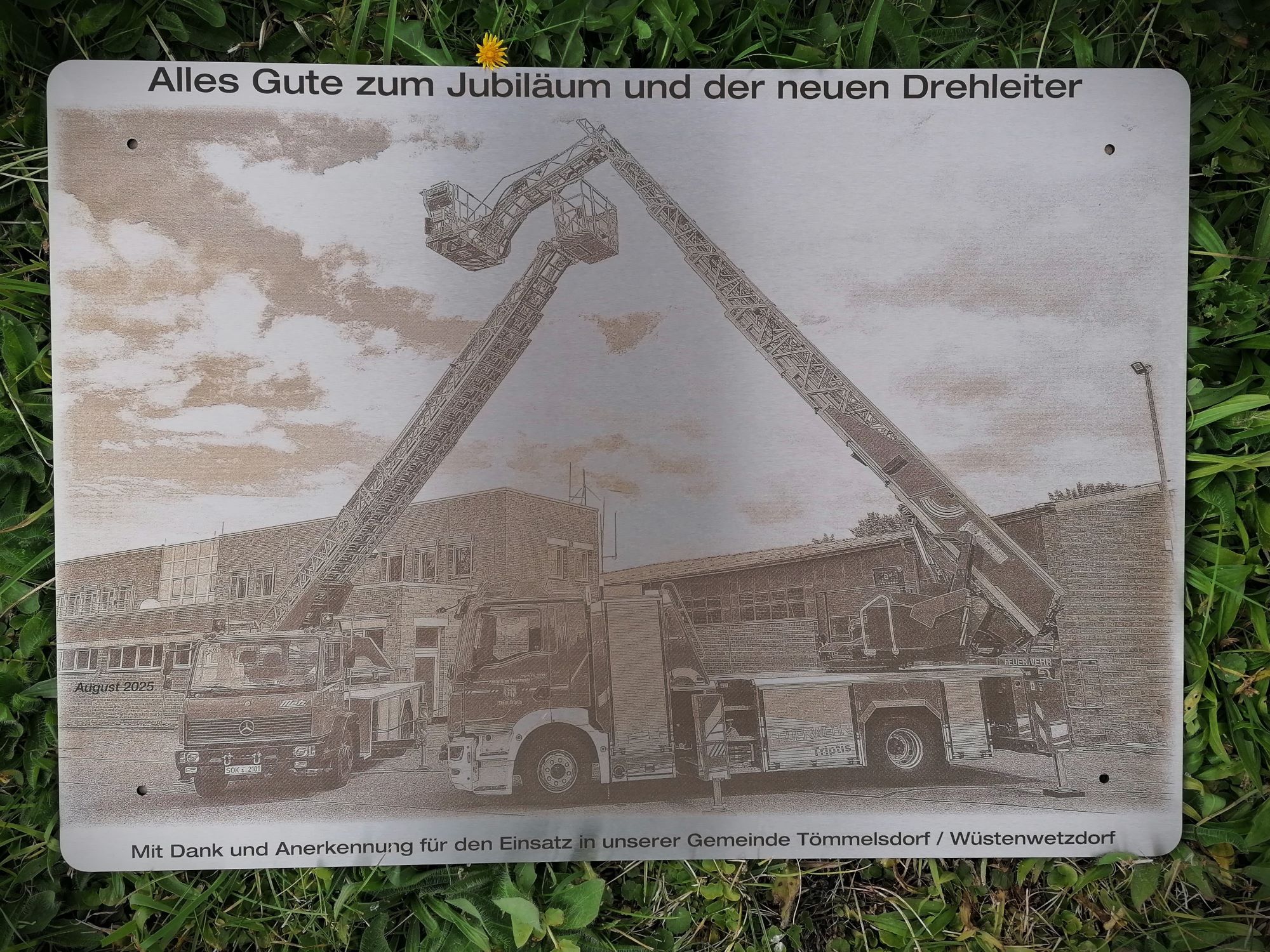 Edelstahlplatte mit Gravur 60 x 40 cm – personalisiertes Schild für Innen & Außen Edelstahlplatte mit Gravur 60 x 40 cm – personalisiertes Schild für Innen & Außen