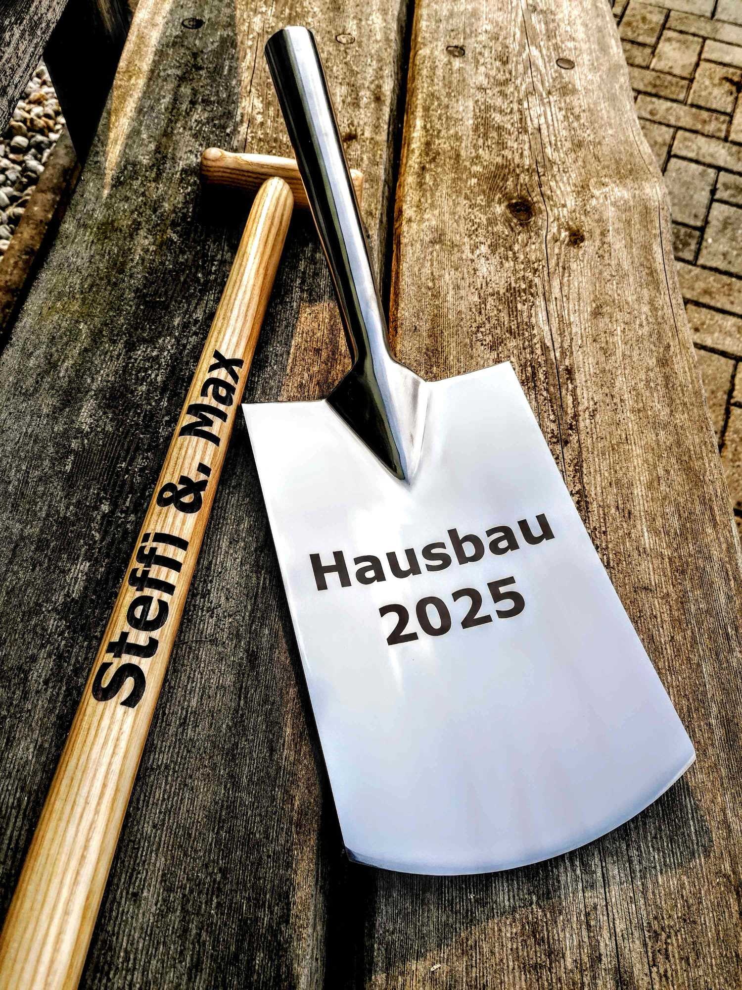 Spaten graviert für Hausbau