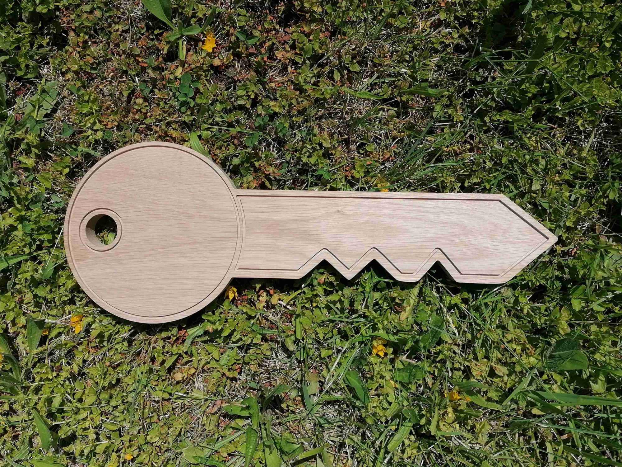 XL Übergabeschlüssel aus Eiche – Edles Geschenk zur Schlüsselübergabe inkl. Gravur