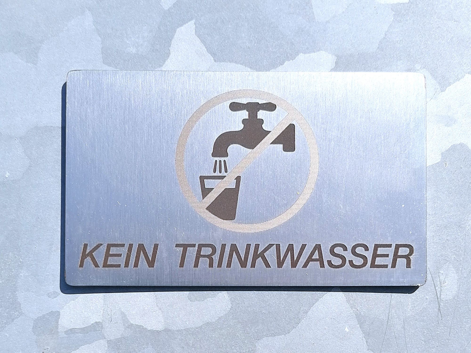 Edelstahlplatte mit Gravur 10 x 6 cm – kleine Gravurplatte als Typenschild oder Erinnerung